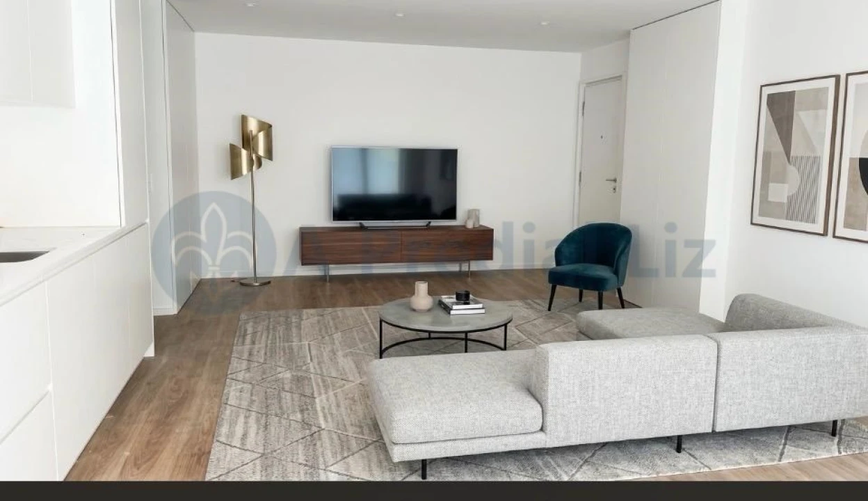 Apartamento T1 para Venda em Paranhos Foto 3