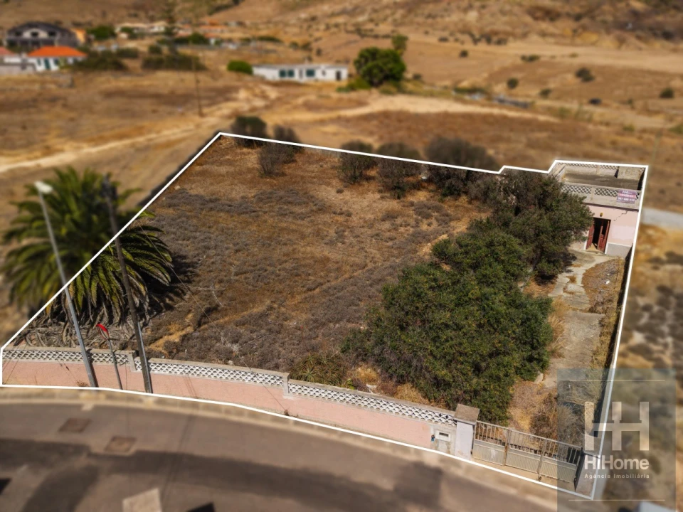 Moradia T2 para Venda em Porto Santo Foto 1