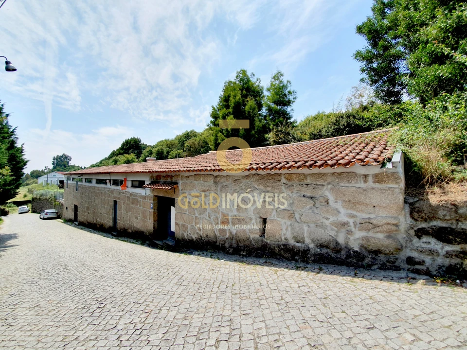 Prédio para Venda em Penafiel Foto 2