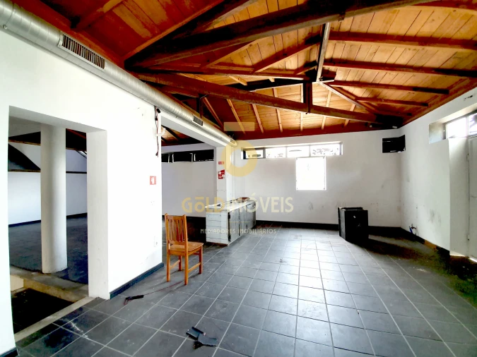 Prédio para Venda em Penafiel Foto 9
