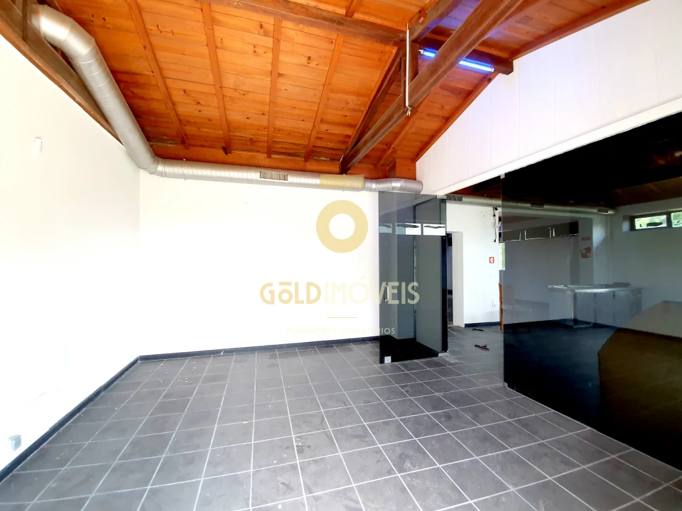 Prédio para Venda em Penafiel Foto 11