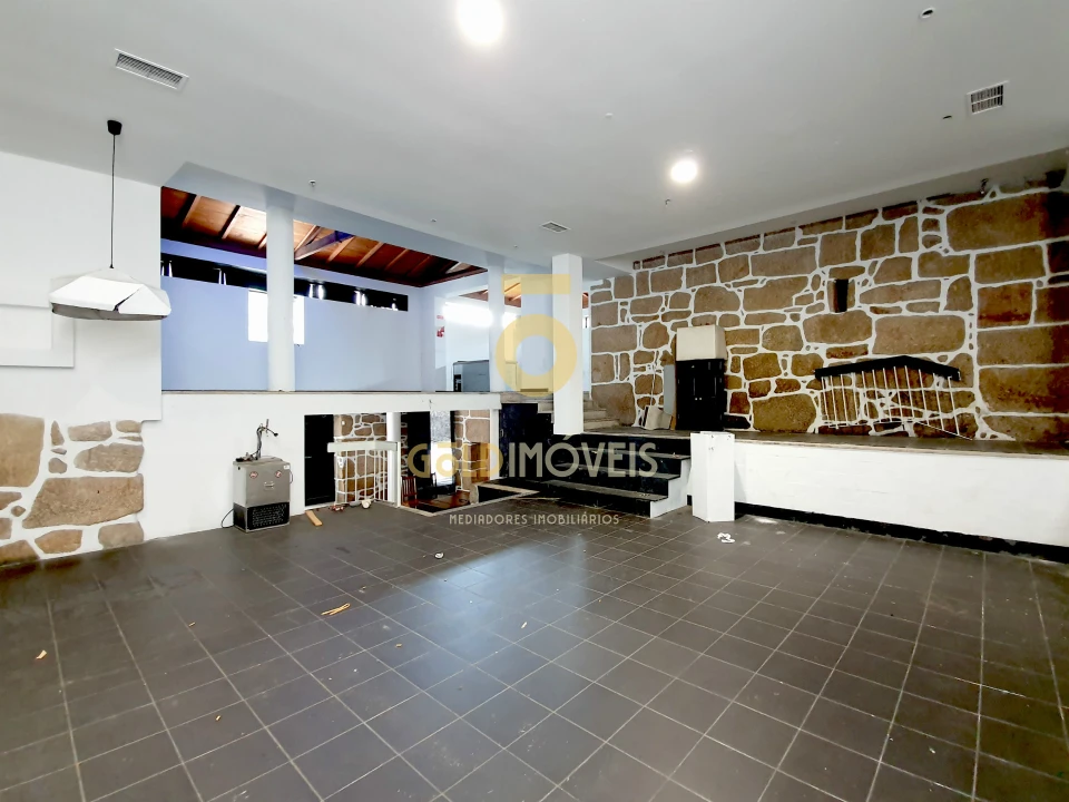 Prédio para Venda em Penafiel Foto 16