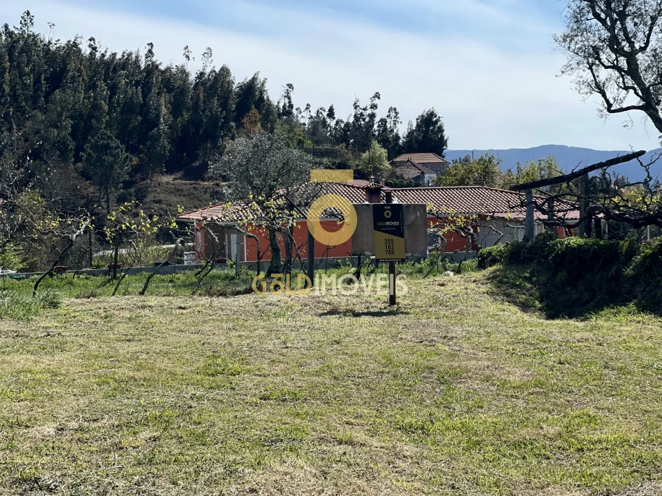 Terreno para Venda em Fornelos Foto 2