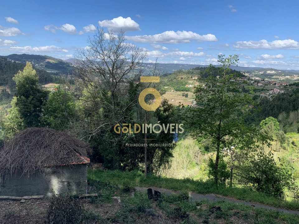 Moradia T0 para Venda em Souselo Foto 7