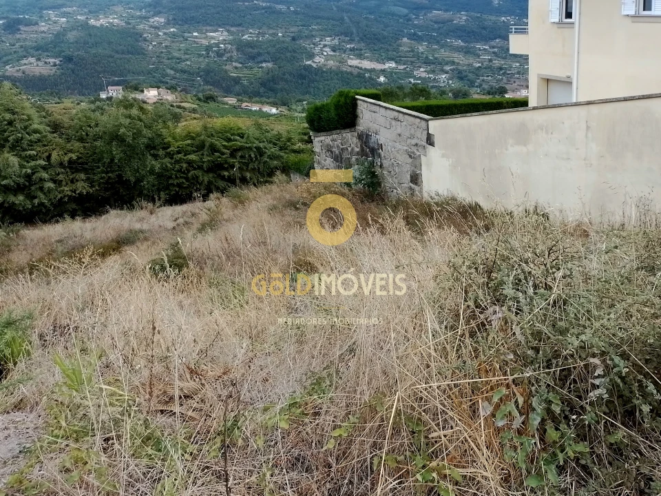 Terreno para Venda em Sobrado e Bairros Foto 1