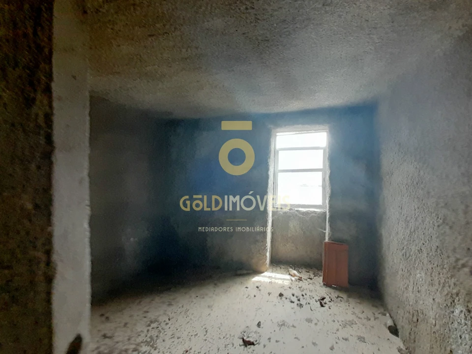 Moradia T0 para Venda em Souselo Foto 14