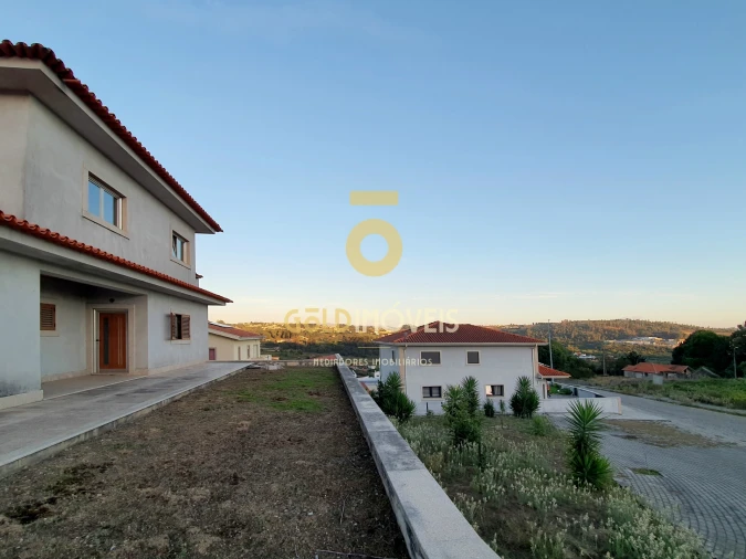 Terreno para Venda em Figueiró (Santiago e Santa Cristina) Foto 22