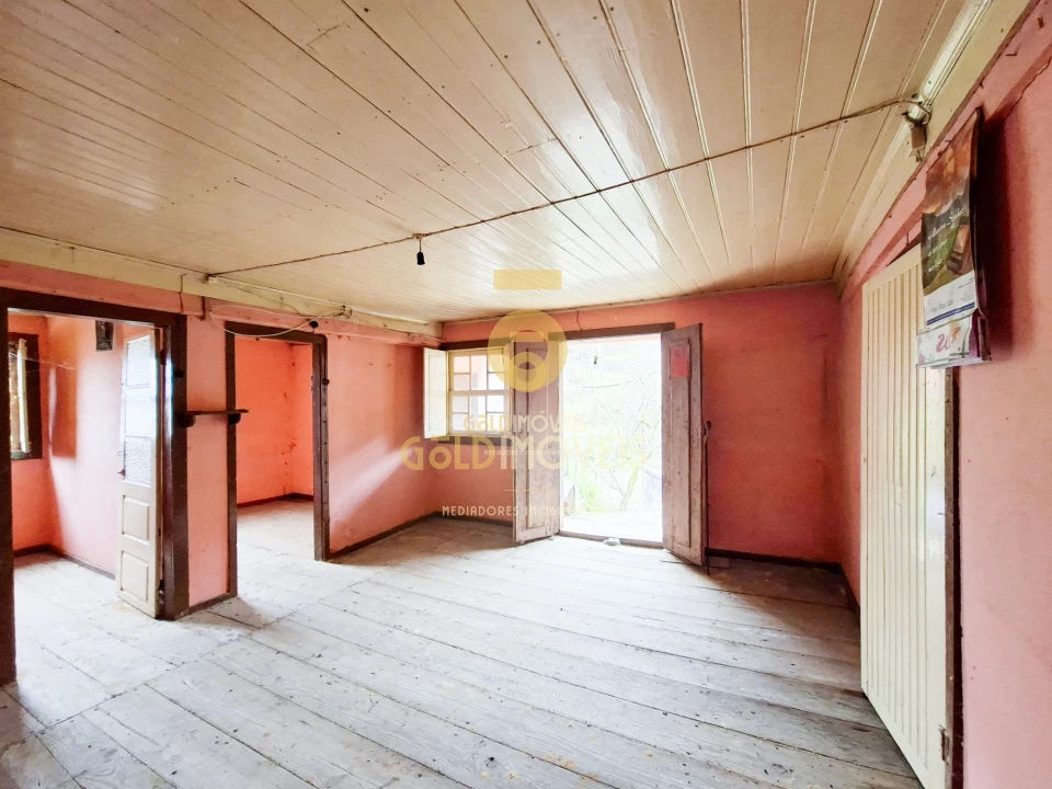 Moradia T0 para Venda em Santa Maria de Sardoura Foto 7