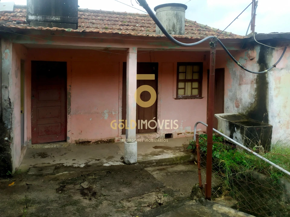 Moradia T0 para Venda em Santa Maria de Sardoura Foto 8