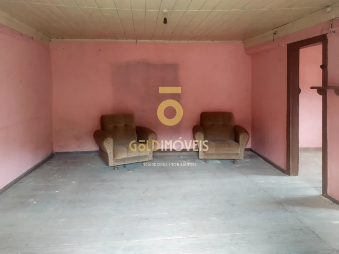 Moradia T0 para Venda em Santa Maria de Sardoura Foto 11