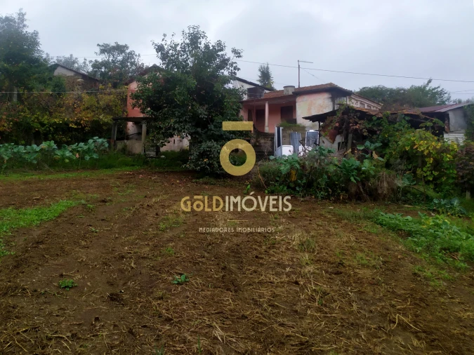 Moradia T0 para Venda em Santa Maria de Sardoura Foto 18