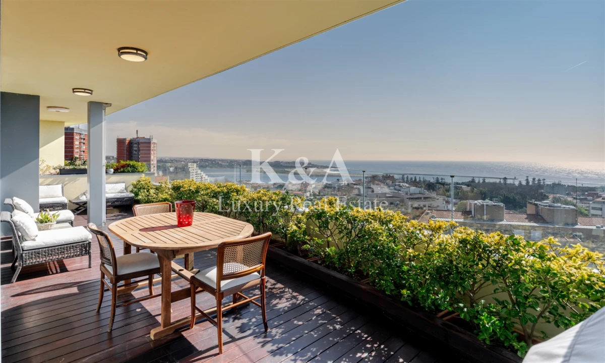 Apartamento T6 para Venda em Aldoar, Foz do Douro e Nevogilde Foto 1