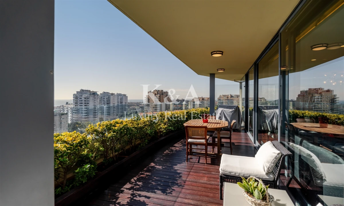 Apartamento T6 para Venda em Aldoar, Foz do Douro e Nevogilde Foto 4