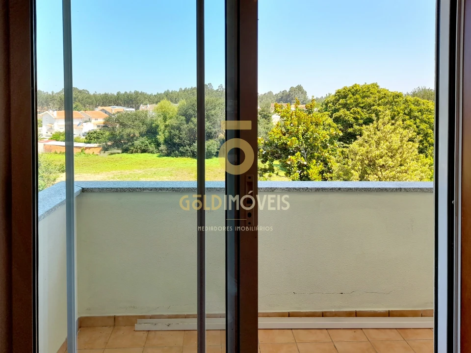 Moradia T3 para Venda em Branca Foto 26