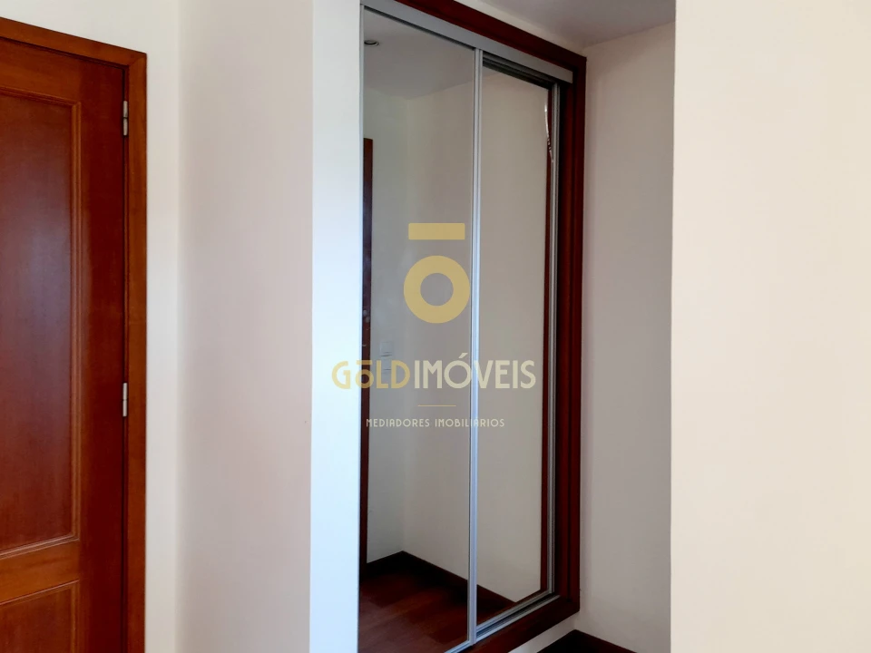 Moradia T3 para Venda em Branca Foto 31