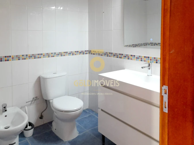 Moradia T3 para Venda em Branca Foto 19