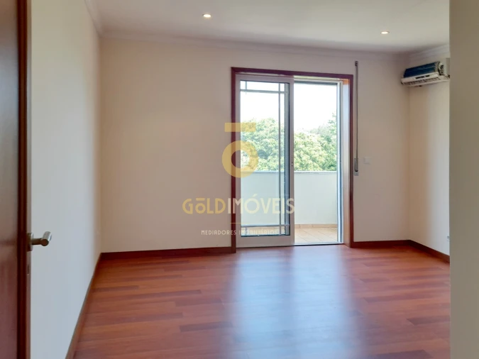 Moradia T3 para Venda em Branca Foto 22