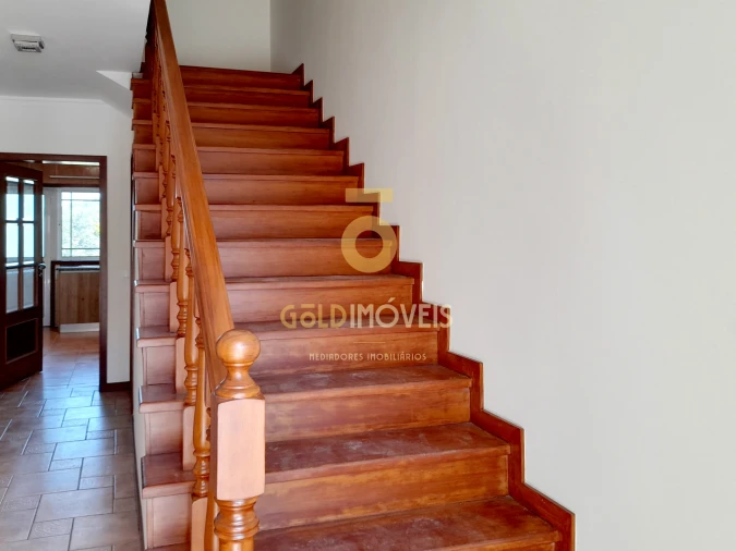 Moradia T3 para Venda em Branca Foto 35