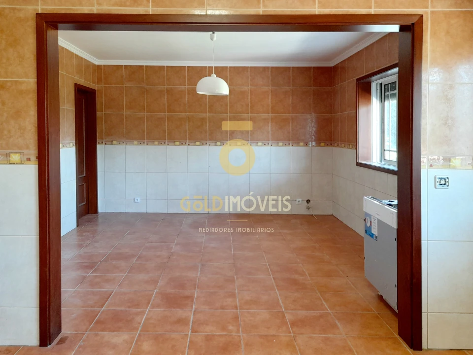 Moradia T3 para Venda em Branca Foto 16