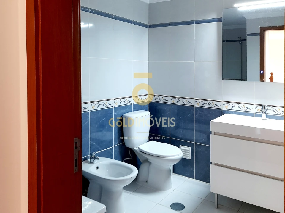 Moradia T3 para Venda em Branca Foto 27