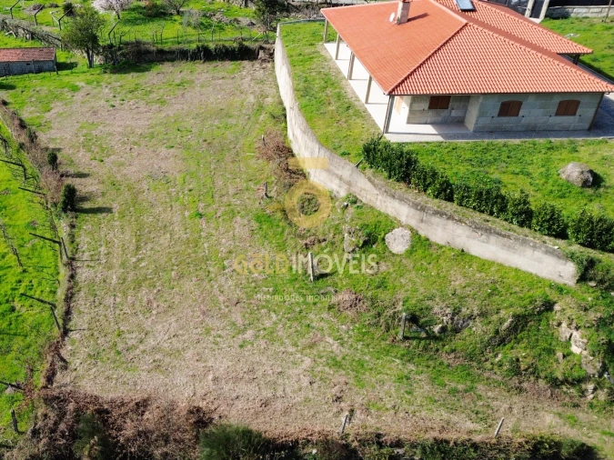 Terreno para Venda em Travanca Foto 9