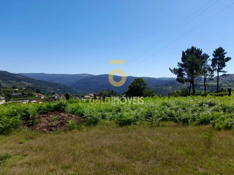 Terreno para Venda em Travanca Foto 1