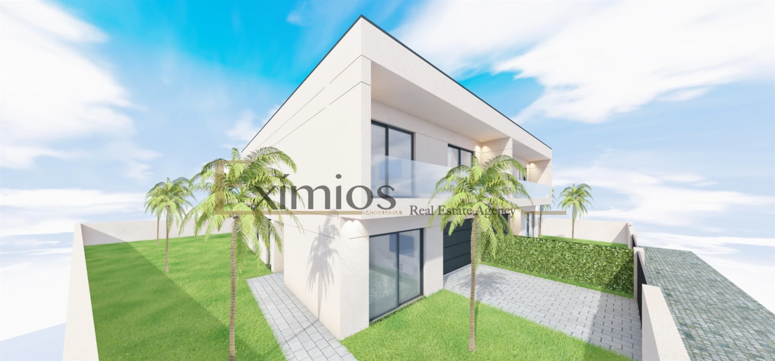 Moradia T4 para Venda em Arvore Foto 1