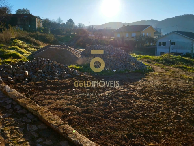 Terreno para Venda em Fornelos