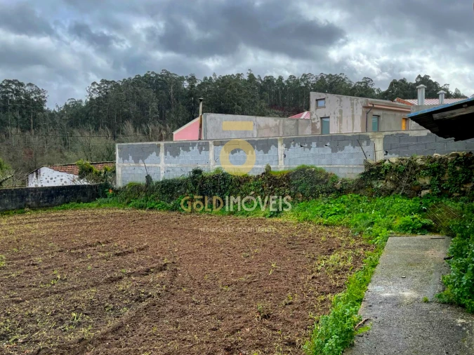 Moradia T7 para Venda em Argoncilhe Foto 3