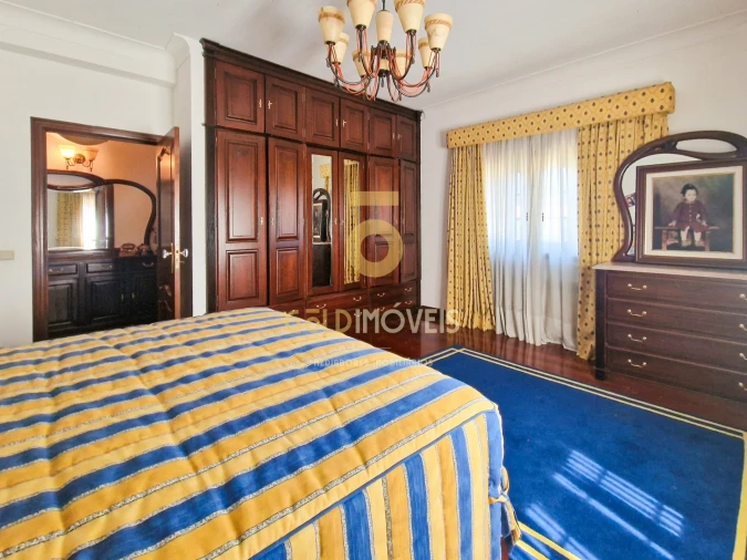 Moradia T6 para Venda em Abragão Foto 17