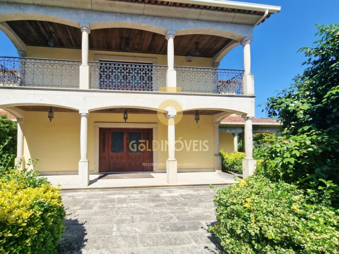 Moradia T6 para Venda em Abragão Foto 33