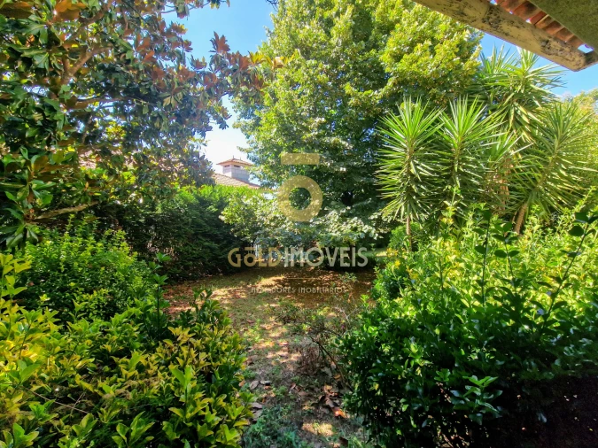 Moradia T6 para Venda em Abragão Foto 37