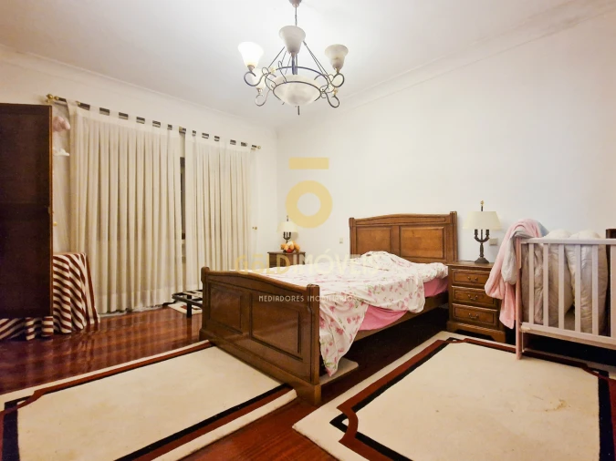 Moradia T6 para Venda em Abragão Foto 27