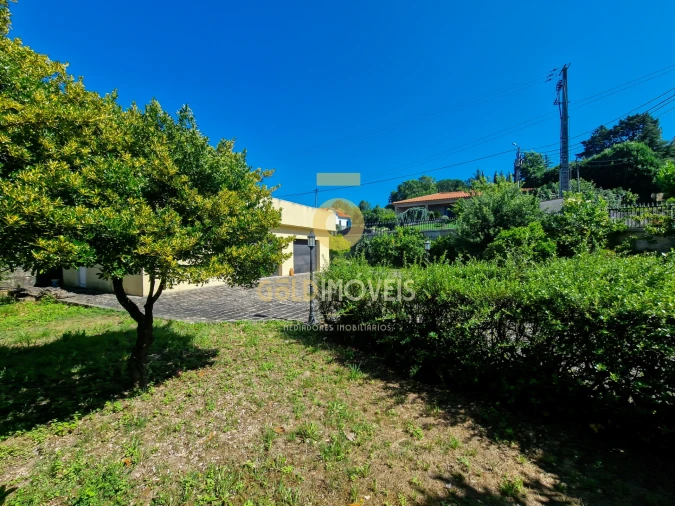 Moradia T6 para Venda em Abragão Foto 40