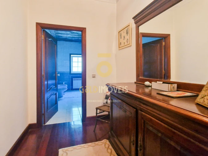 Moradia T6 para Venda em Abragão Foto 29