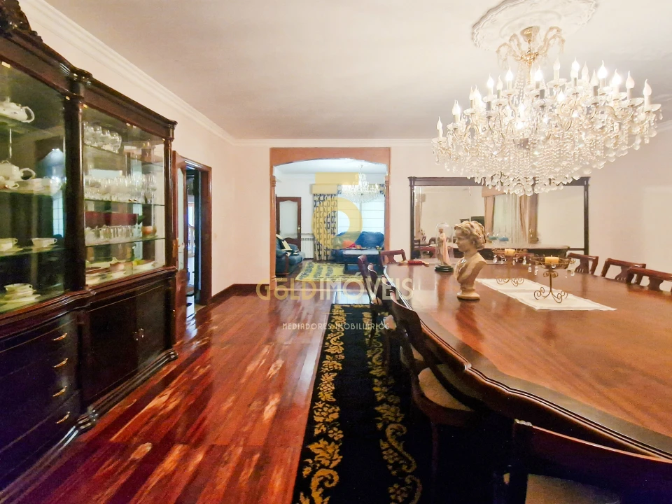 Moradia T6 para Venda em Abragão Foto 7