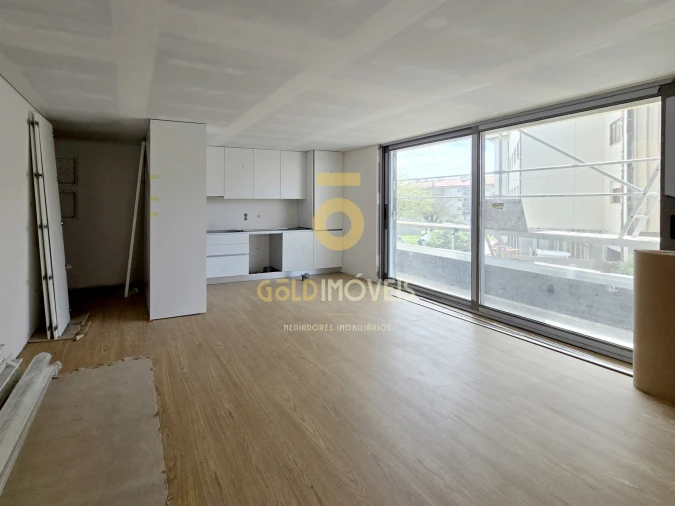 Apartamento T2 para Venda em Silvalde Foto 18