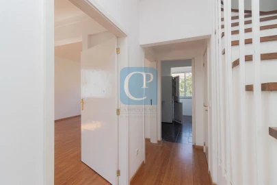 Apartamento T3 para Arrendamento em Lordelo do Ouro e Massarelos