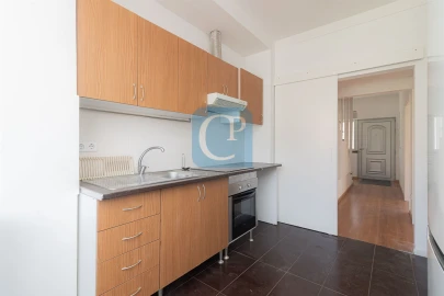 Apartamento T3 para Arrendamento em Lordelo do Ouro e Massarelos