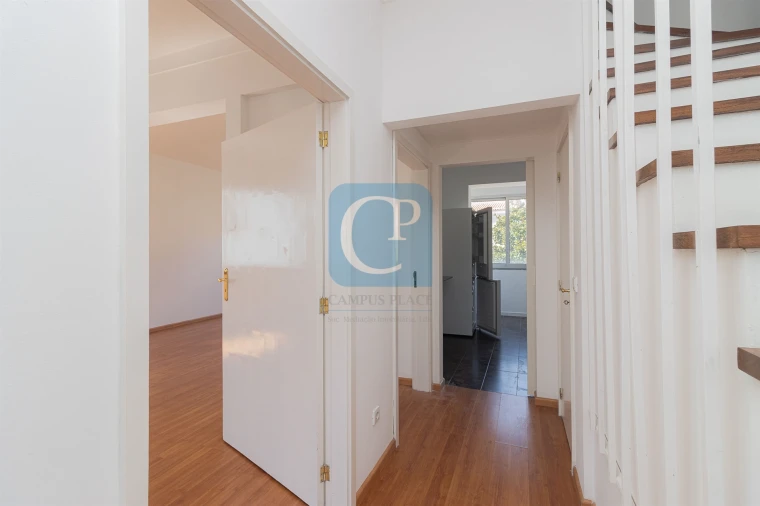 Apartamento T3 para Arrendamento em Lordelo do Ouro e Massarelos Foto 6