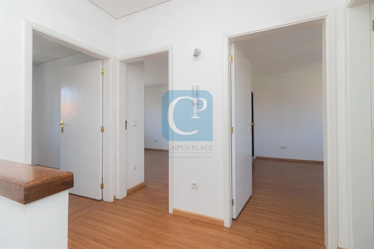 Apartamento T3 para Arrendamento em Lordelo do Ouro e Massarelos Foto 19