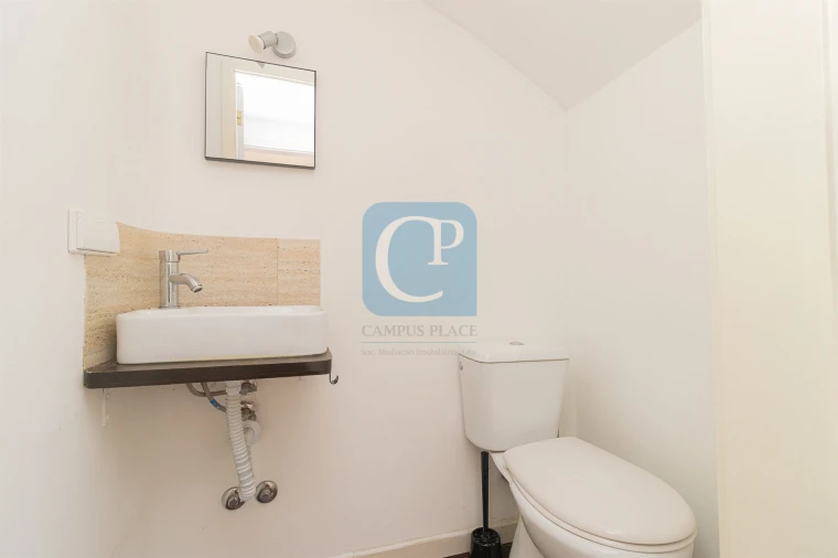 Apartamento T3 para Arrendamento em Lordelo do Ouro e Massarelos Foto 11