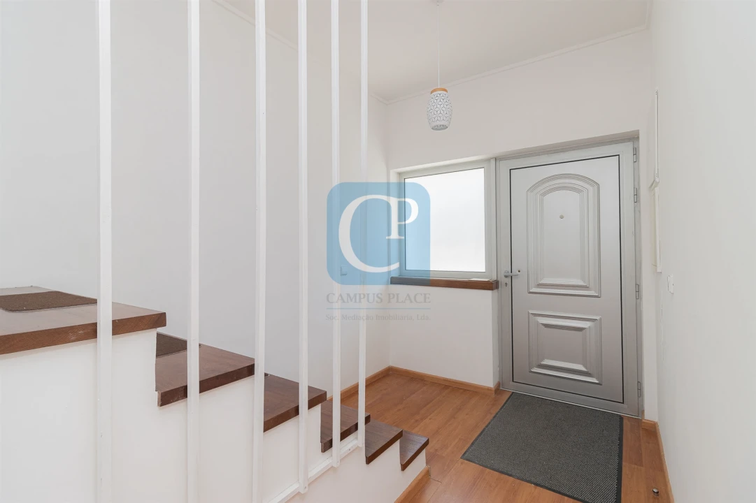 Apartamento T3 para Arrendamento em Lordelo do Ouro e Massarelos Foto 12