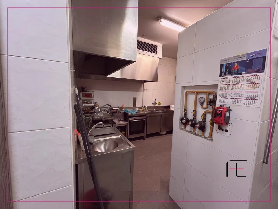 Negócio para Venda em Fânzeres e São Pedro da Cova Foto 24