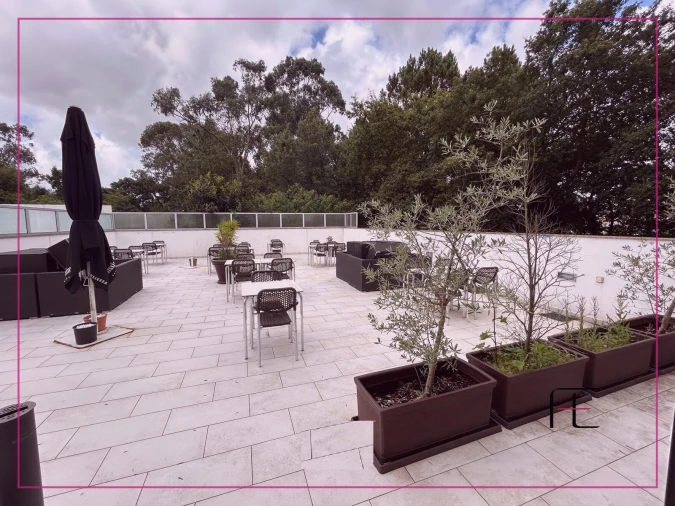 Negócio para Venda em Fânzeres e São Pedro da Cova Foto 13