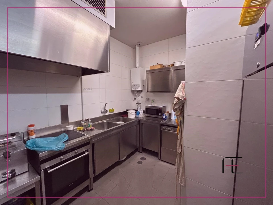 Negócio para Venda em Fânzeres e São Pedro da Cova Foto 4