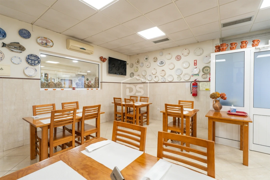 Negócio para Trespasse em Leiria, Pousos, Barreira e Cortes Foto 63