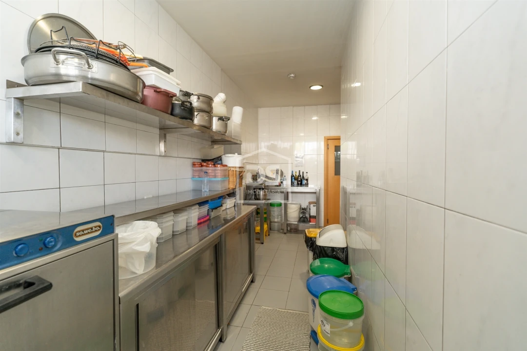 Negócio para Trespasse em Leiria, Pousos, Barreira e Cortes Foto 15