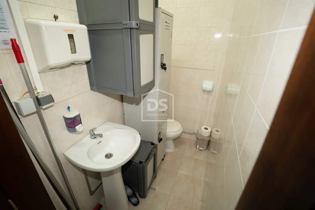 Negócio para Trespasse em Leiria, Pousos, Barreira e Cortes Foto 19