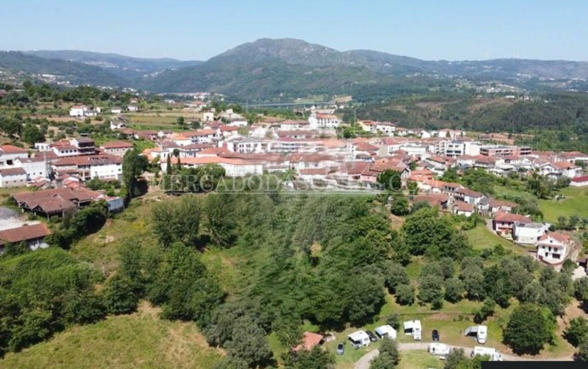 Quinta T3 para Venda em Arco de Baúlhe e Vila Nune Foto 7